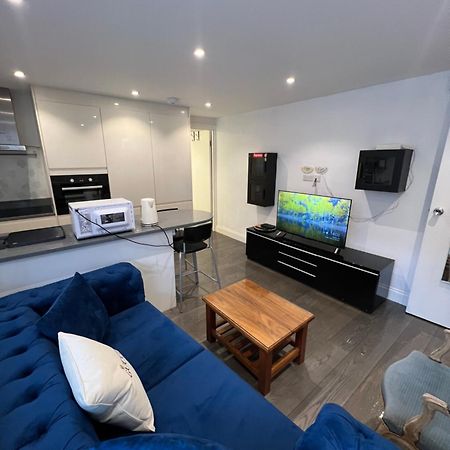 Lovely Chelsea Entire Apartment London City Exterior photo